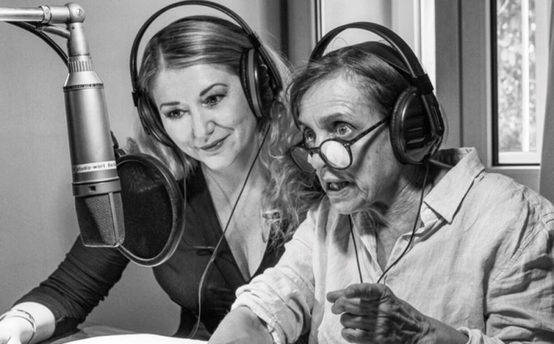 Der Moment als KATHARINA THALBACH & SANDRA QUADFLIEG im Studio HANNAH ARENDT & MARY McCARTHY wieder zum Leben erweckten!<br />
<br />
Foto by Anita Back for Random House Audio.<br />
Coming Soon. IM VERTRAUEN.<br />
(23. August 2019)